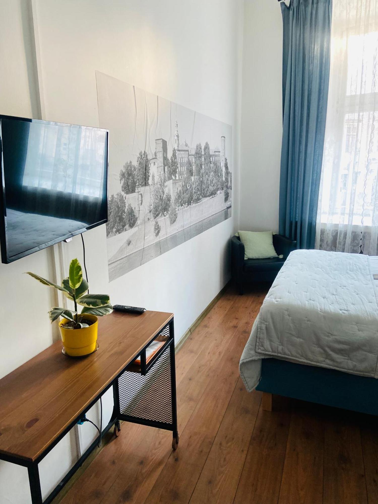 Krakow Apartments & Rooms Екстер'єр фото
