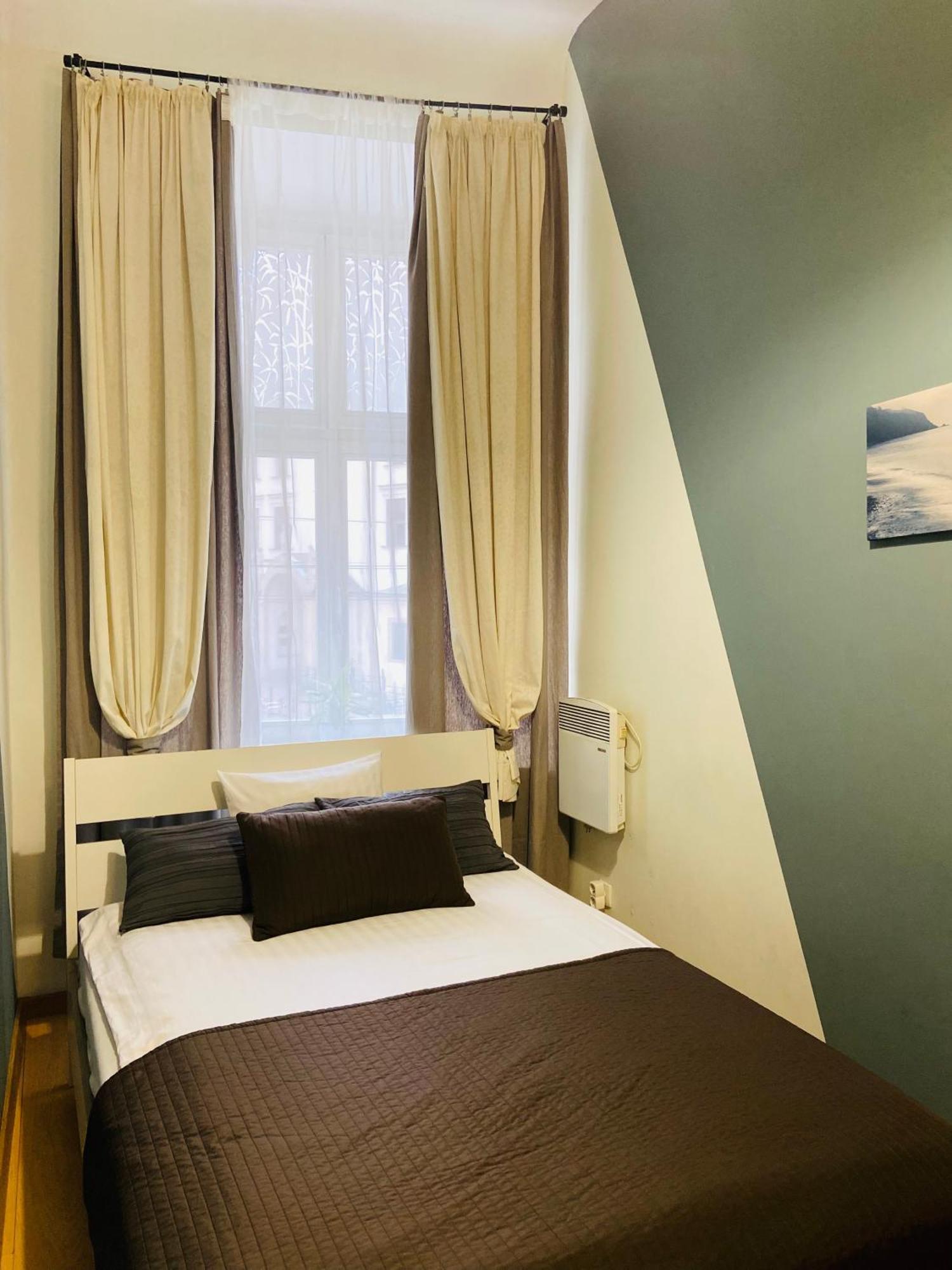 Krakow Apartments & Rooms Екстер'єр фото