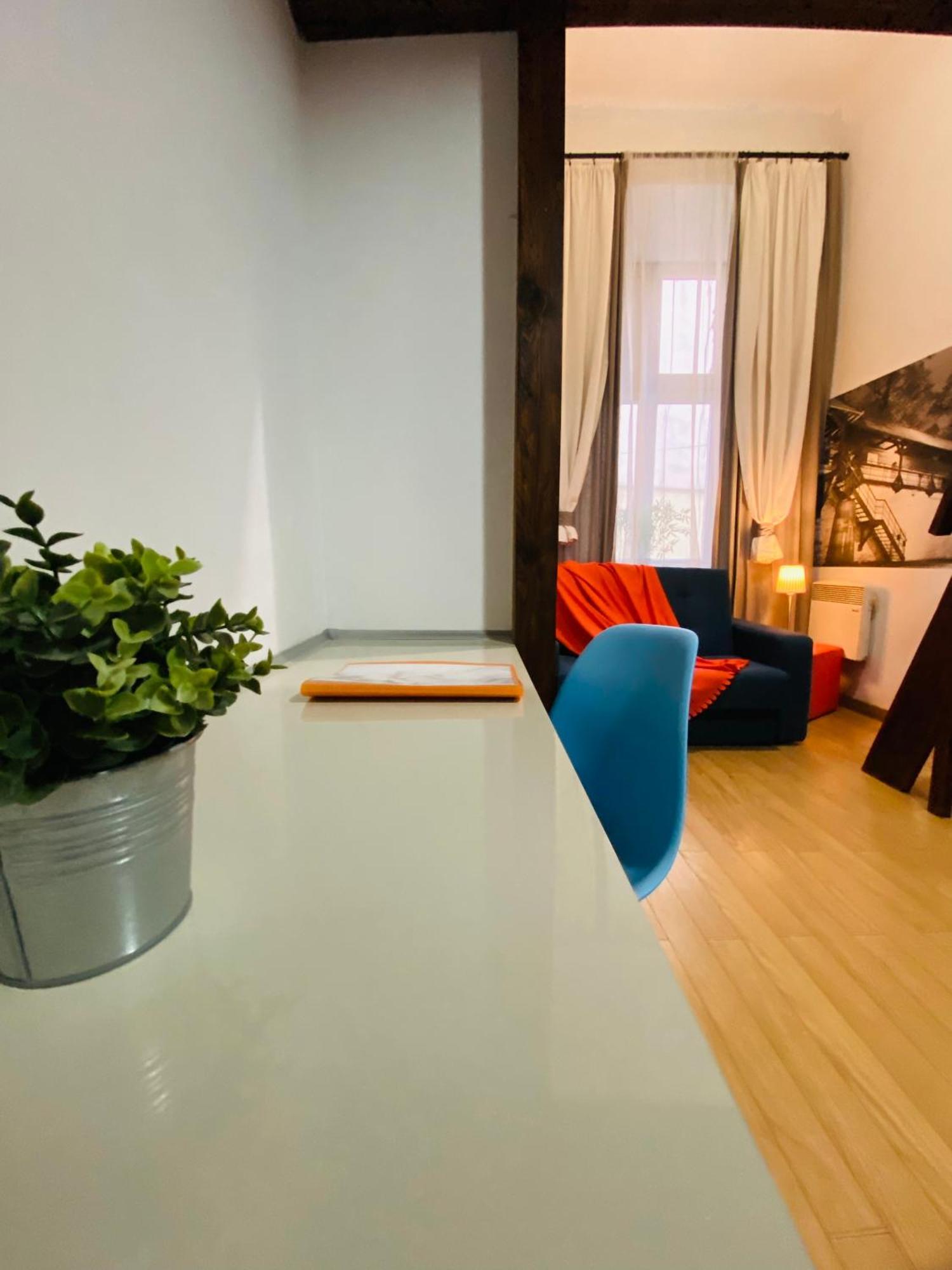 Krakow Apartments & Rooms Екстер'єр фото