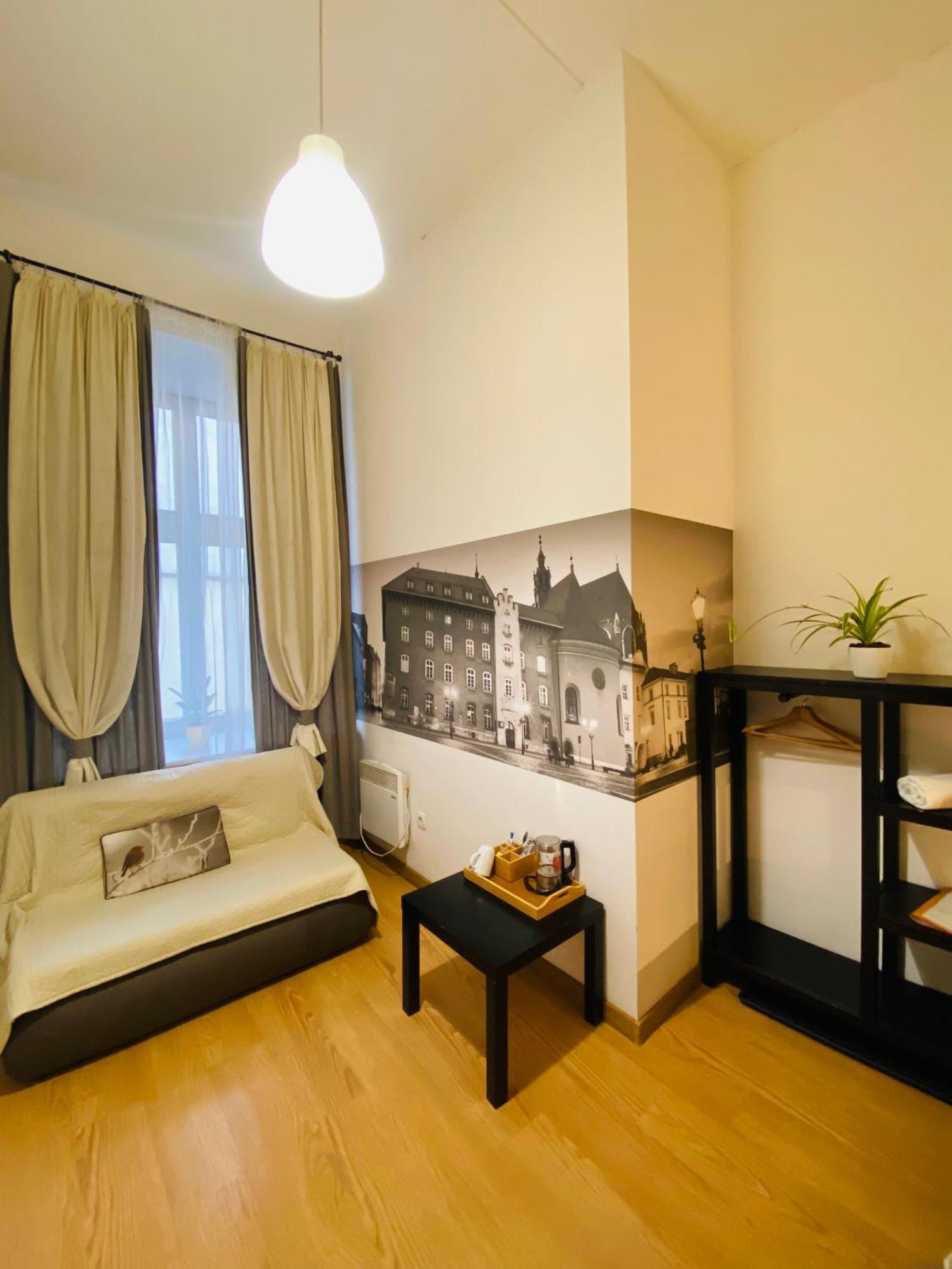 Krakow Apartments & Rooms Екстер'єр фото