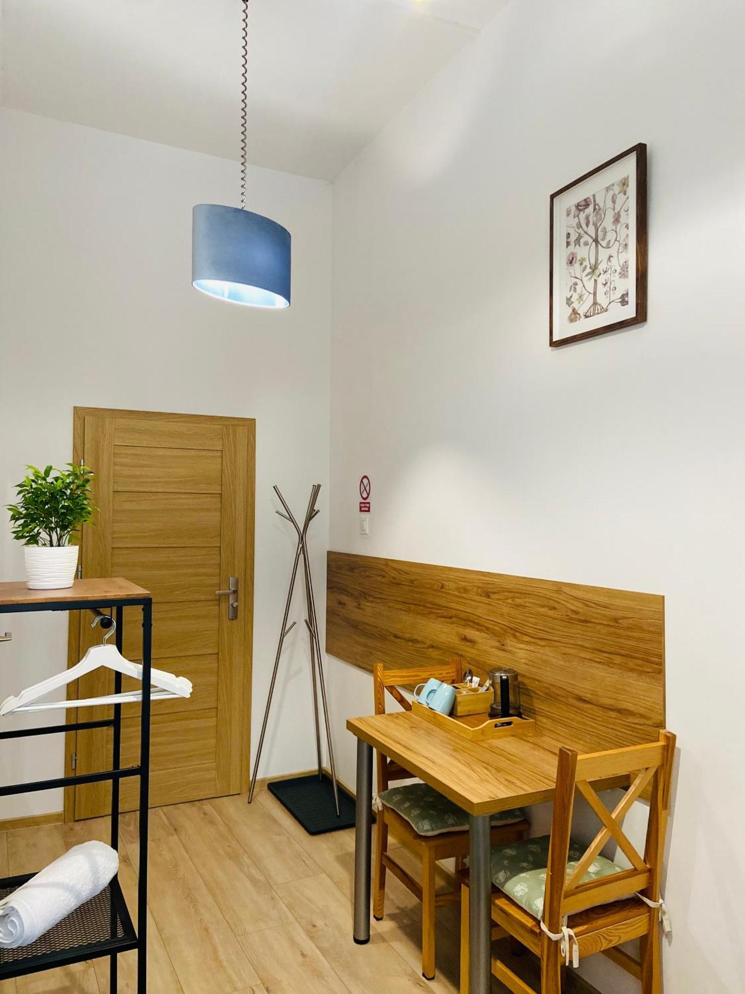 Krakow Apartments & Rooms Екстер'єр фото