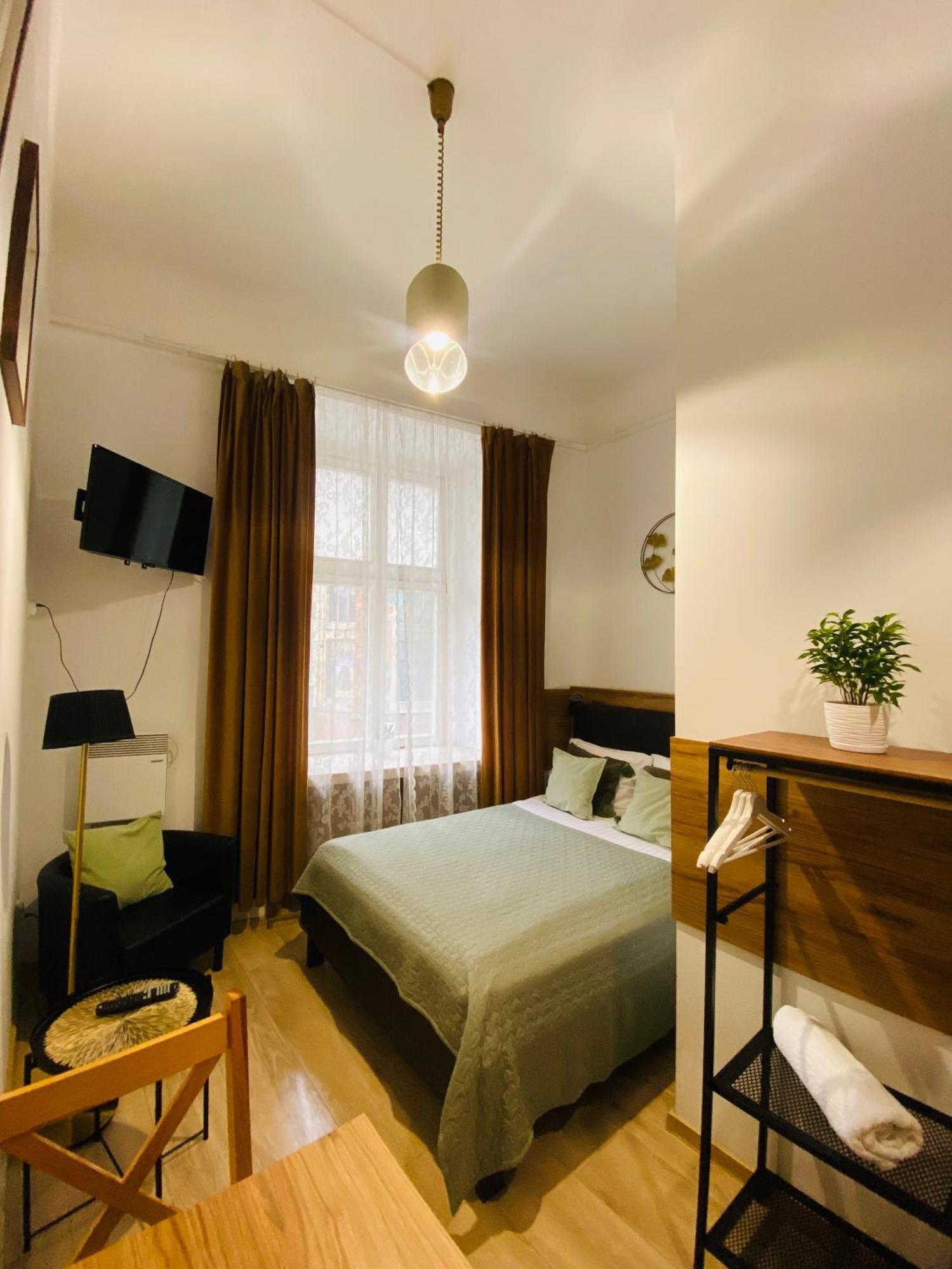 Krakow Apartments & Rooms Екстер'єр фото