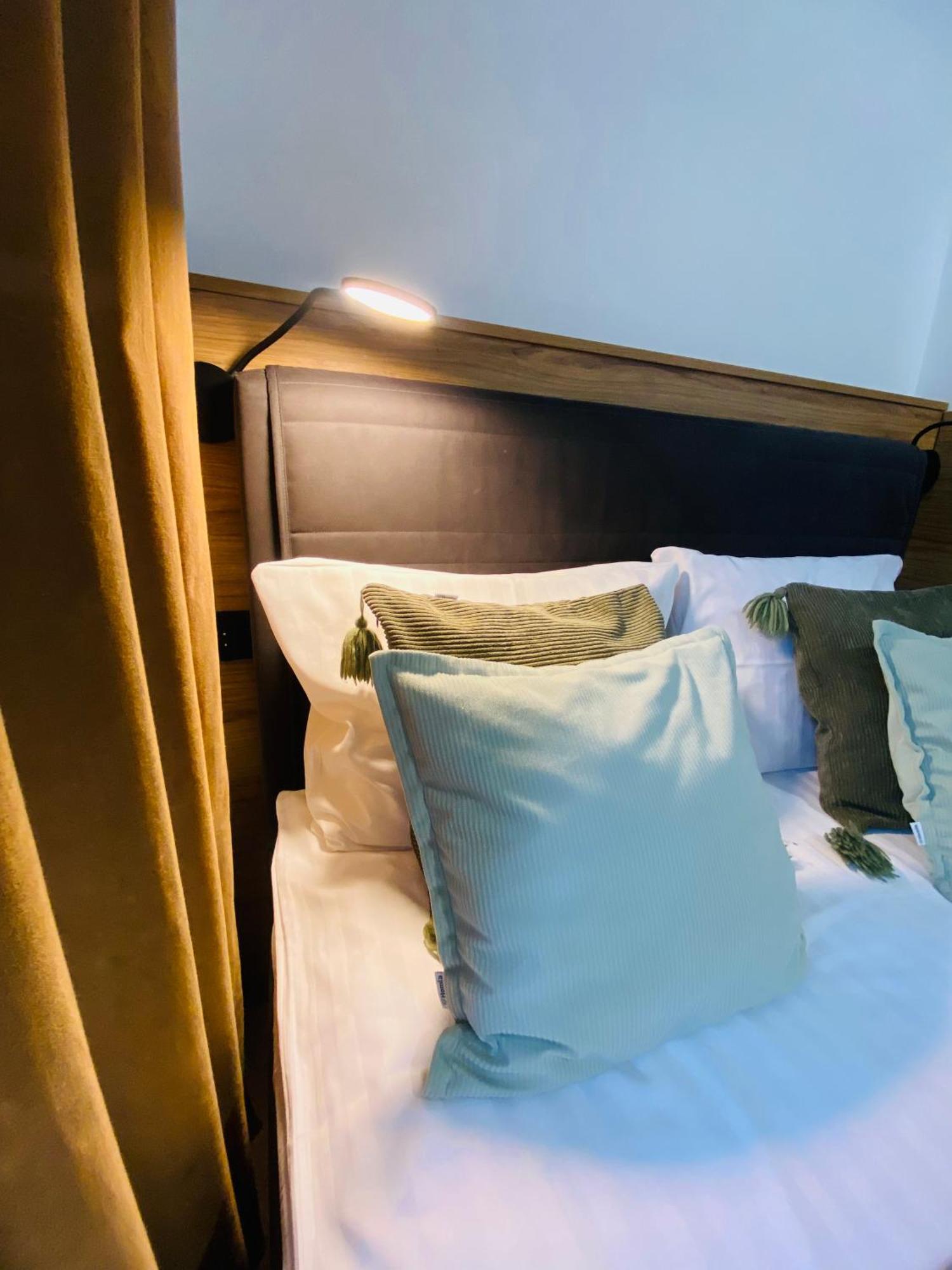 Krakow Apartments & Rooms Екстер'єр фото