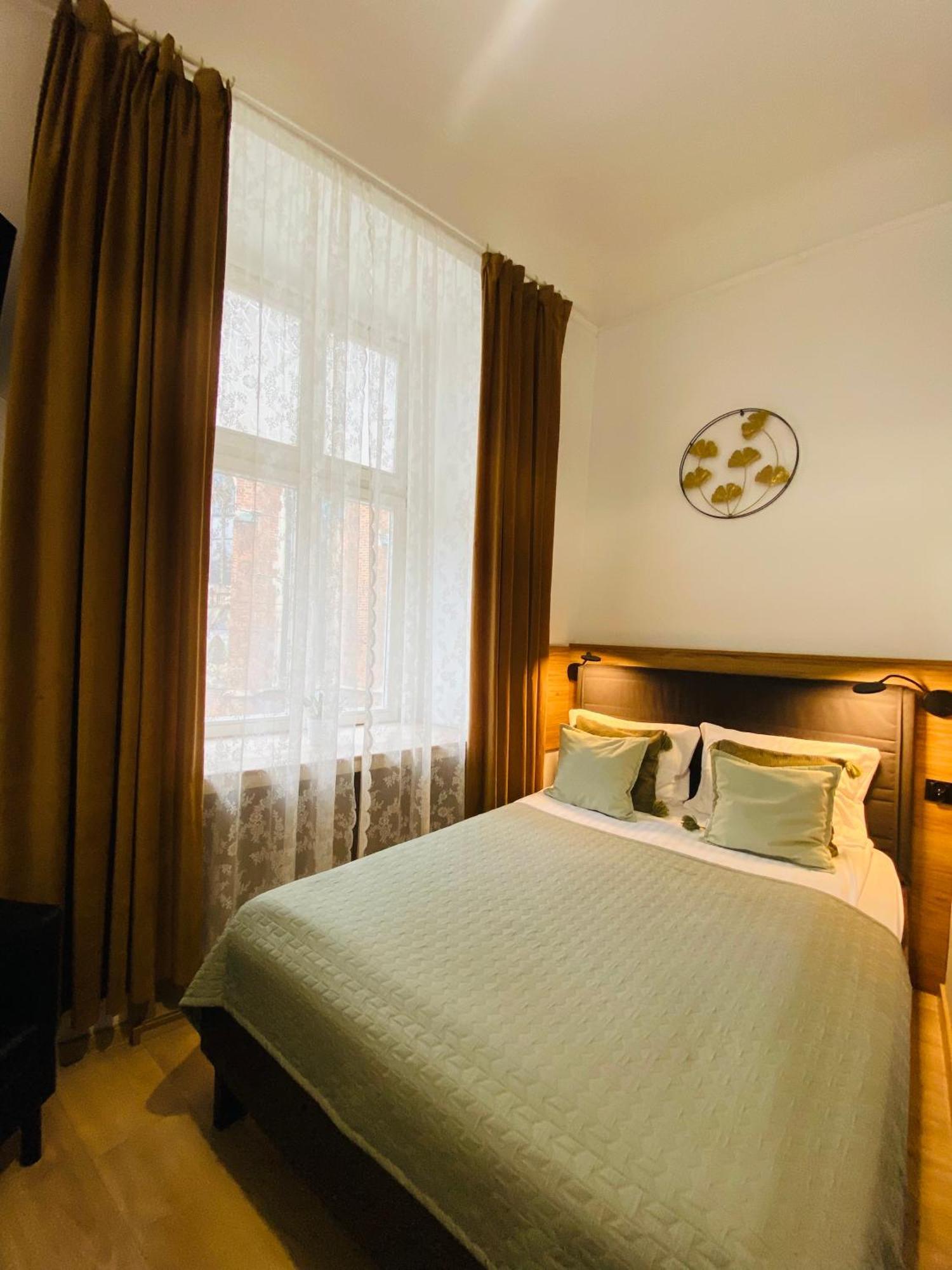Krakow Apartments & Rooms Екстер'єр фото