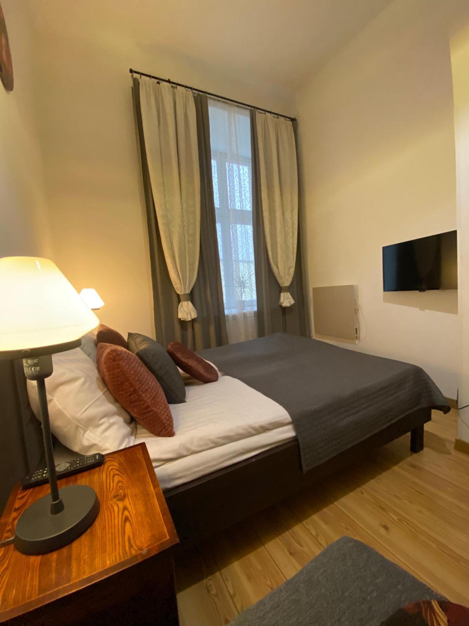 Krakow Apartments & Rooms Екстер'єр фото