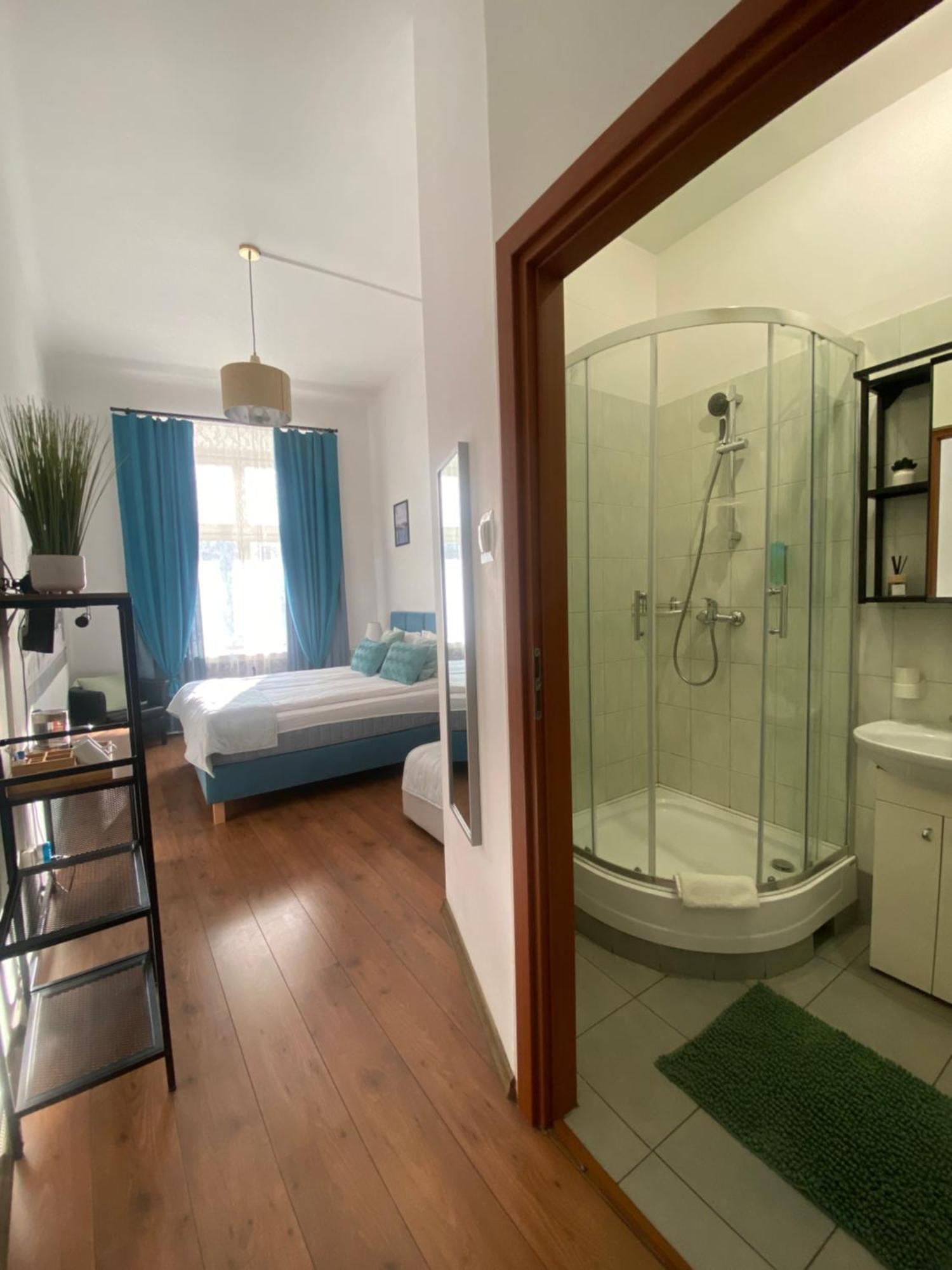 Krakow Apartments & Rooms Екстер'єр фото