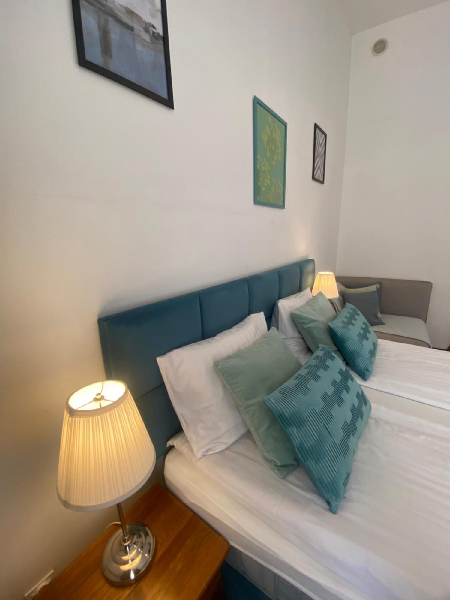 Krakow Apartments & Rooms Екстер'єр фото